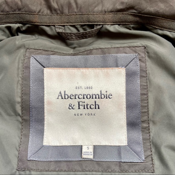 Abercrombie & Fitch Puffy Down Vest - Size Small - Picture 7 of 11